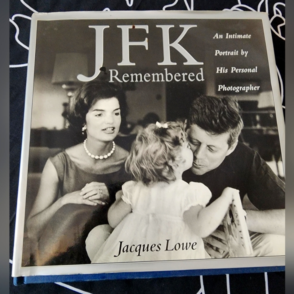 Book: JFK Remembered - An Intimate Portrait by His Personal Photographer